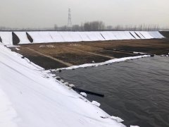 河北垃圾填埋場(chǎng)采用400克短絲土工布