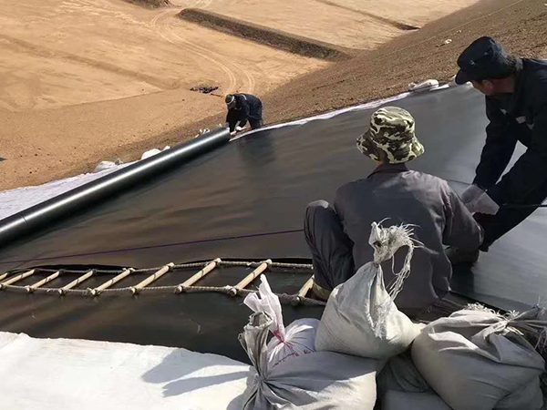 沼氣池土工膜在選擇上須注意哪些問(wèn)題？