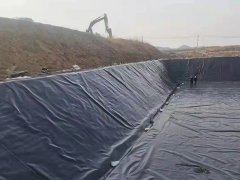 大型蓄水池鋪設(shè)防滲土工膜該注意的問(wèn)題