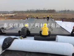 污水處理防滲膜該如何提高整體防滲效果？