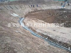 蓄水池防滲膜如何裁剪才能節(jié)省材料？