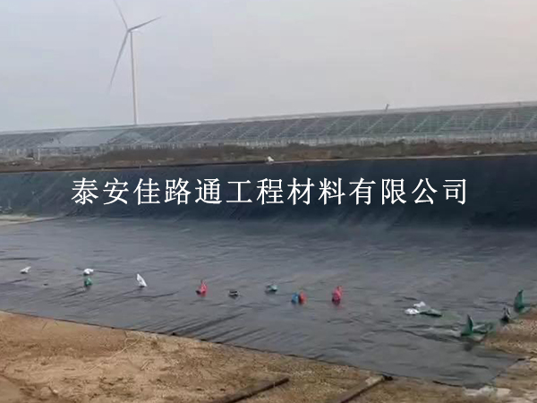 污水處理防滲膜的優(yōu)異防滲性能：守護水質，構筑綠色防線