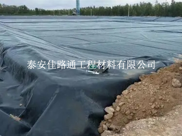 儲(chǔ)存水產(chǎn)養(yǎng)殖防滲膜？選對(duì)環(huán)境是關(guān)鍵