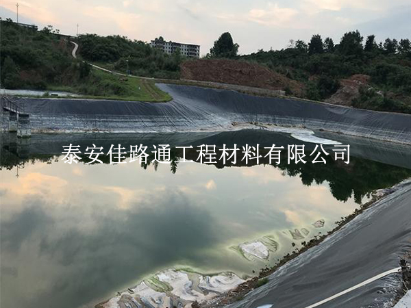 養(yǎng)殖防滲膜連接部位處理：做好這幾點(diǎn)，